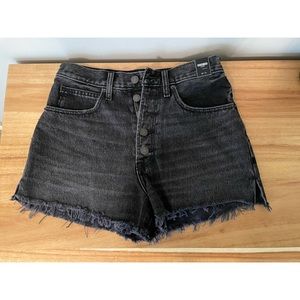 Abercrombie women’s ultra high rise denim shorts in washed black